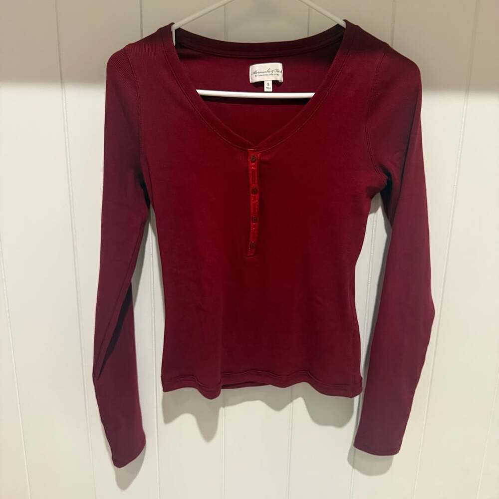 Abercrombie & Fitch Ribbed Henley Top Size S Maroon Long Sleeve
